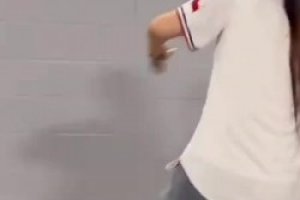 融入！李月汝和佩奇默契十足 场内场外互动不断！