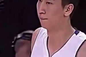 孙悦：在国内崴脚打石膏三个月，在湖人崴脚让我第二天接着练