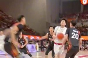 管子煜砍30+7荣膺FMVP，带领北大战胜华侨大学...