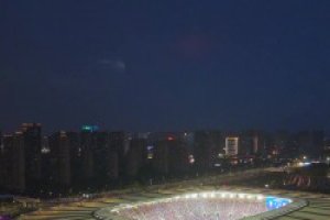 气势直接拉满！扬州VS苏州天空闪电不断